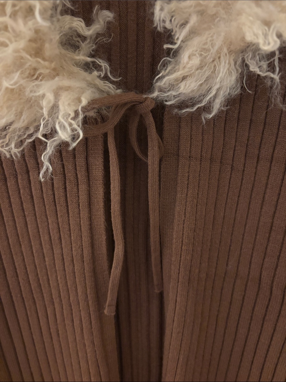 Haute Hippie Brown Ribbed Long Sleeve Sweater with Cream Fur Trim - Picture 6 of 10
